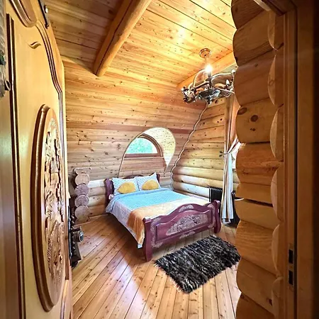 Villa Cedrowa - Nad Jeziorem *